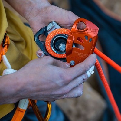 Jistítko Petzl Neox orange